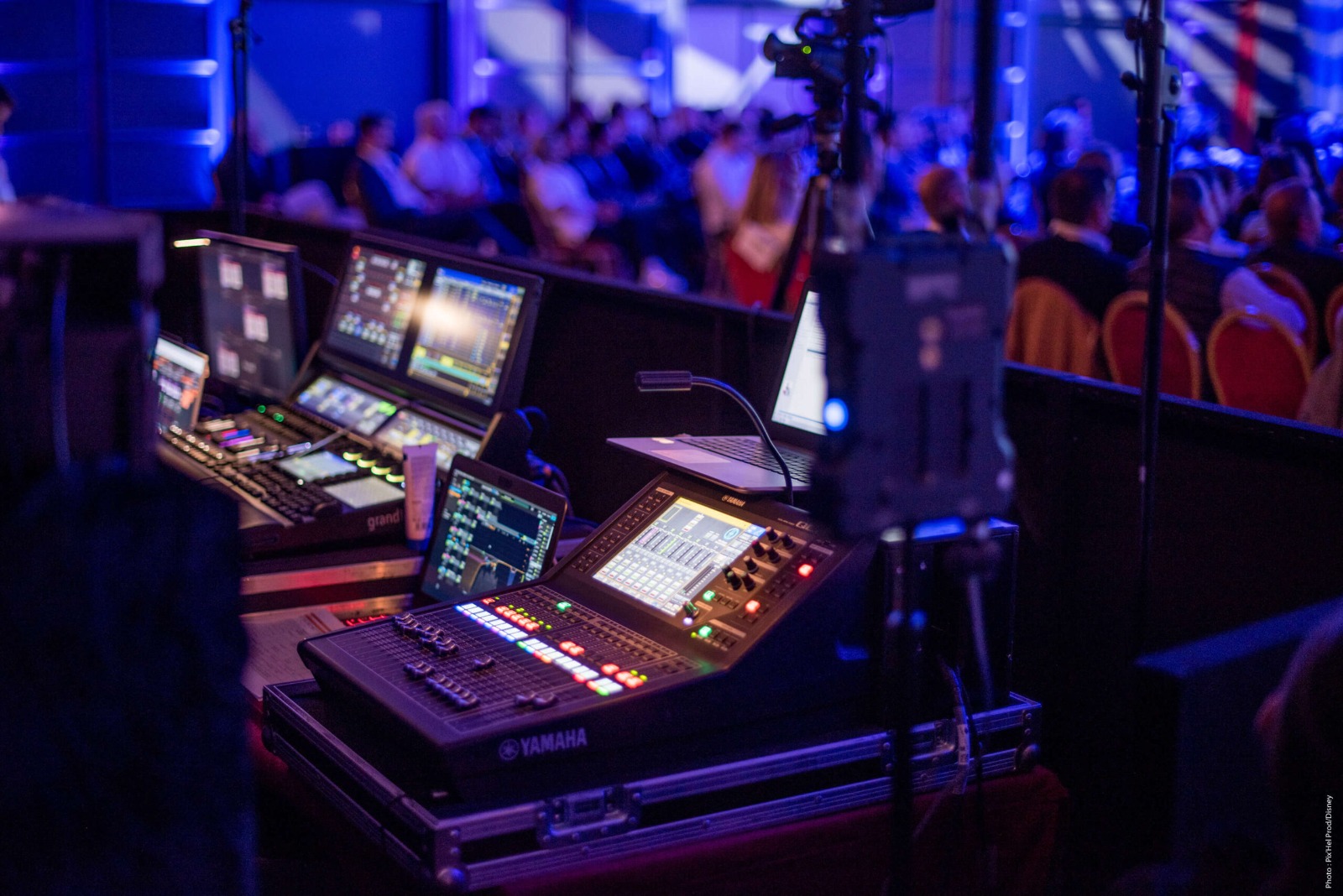 AV Consultant Providing Comprehensive AV System Assessments